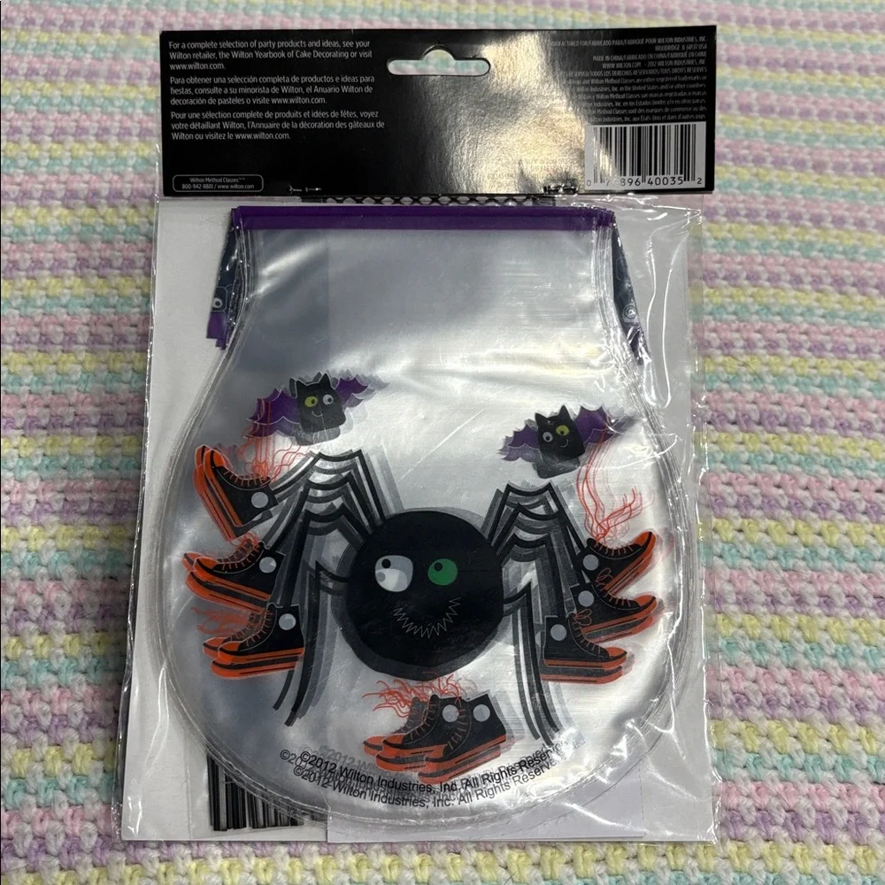 NWT Wilton Halloween Spider Shaped Party Bags - Black Orange Purple - 15 Bags !